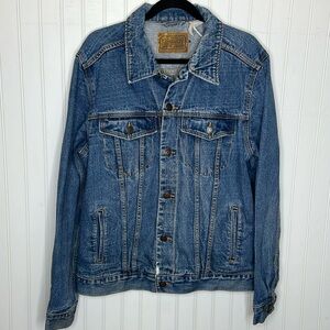 - Schmidt Button Up Denim Jacket Size Large
